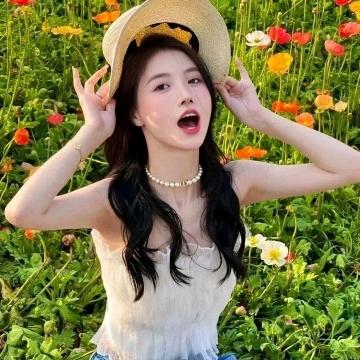讷情很美